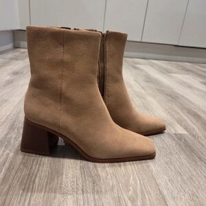 Zara Chic Beige Heeled Boots